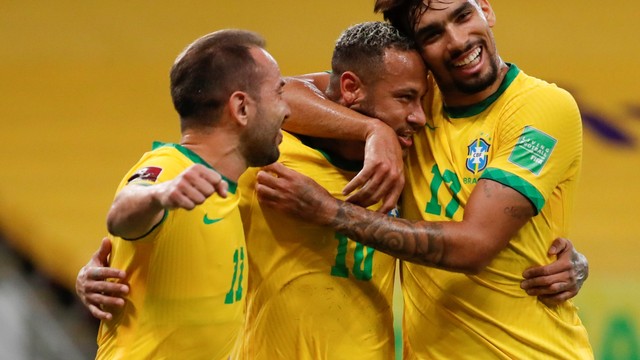 Com gols de Everton Ribeiro e Neymar, Brasil vence Peru e segue 100% na Eliminatórias da Copa