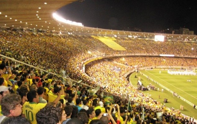 Prefeitura do Rio Janeiro publica decreto que autoriza público em jogos na cidade