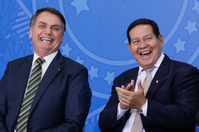 Mourão defende Bolsonaro e diz que Moraes é parcial