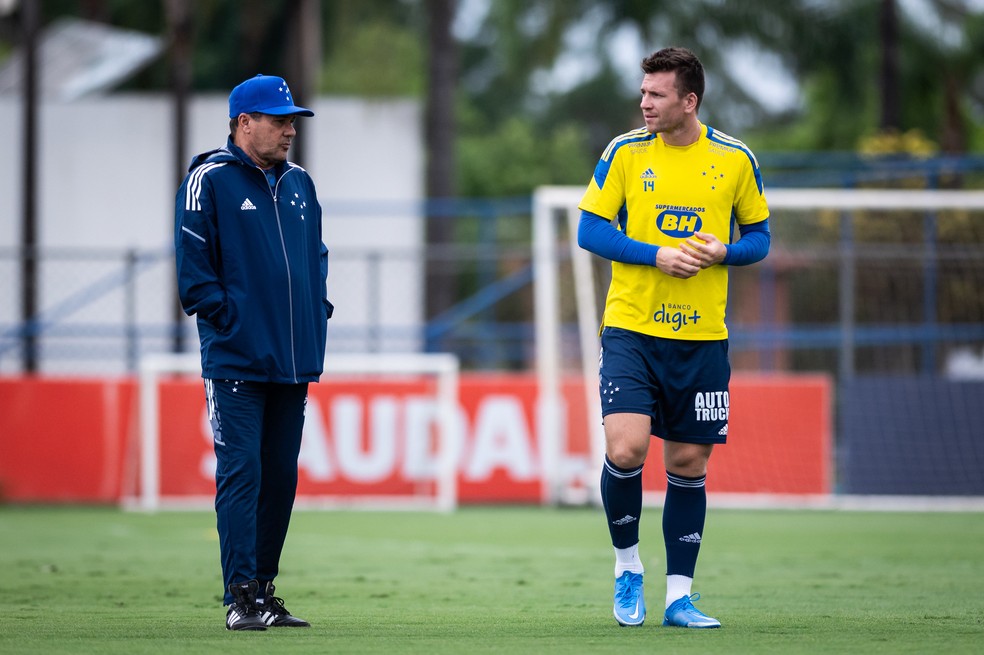 Cruzeiro tem chance de estabelecer menor distância para o G-4 no returno da Série B