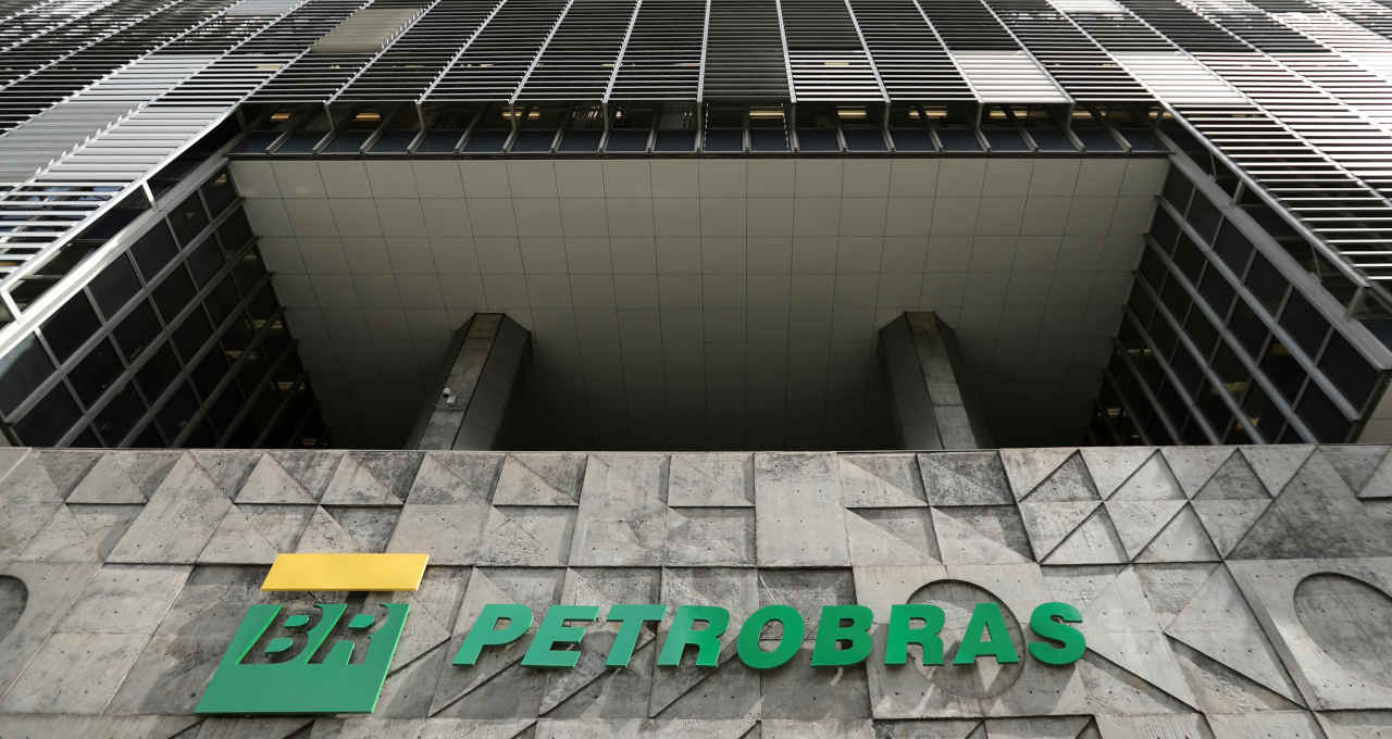 Conselho da Petrobras desacelera troca do comando da estatal