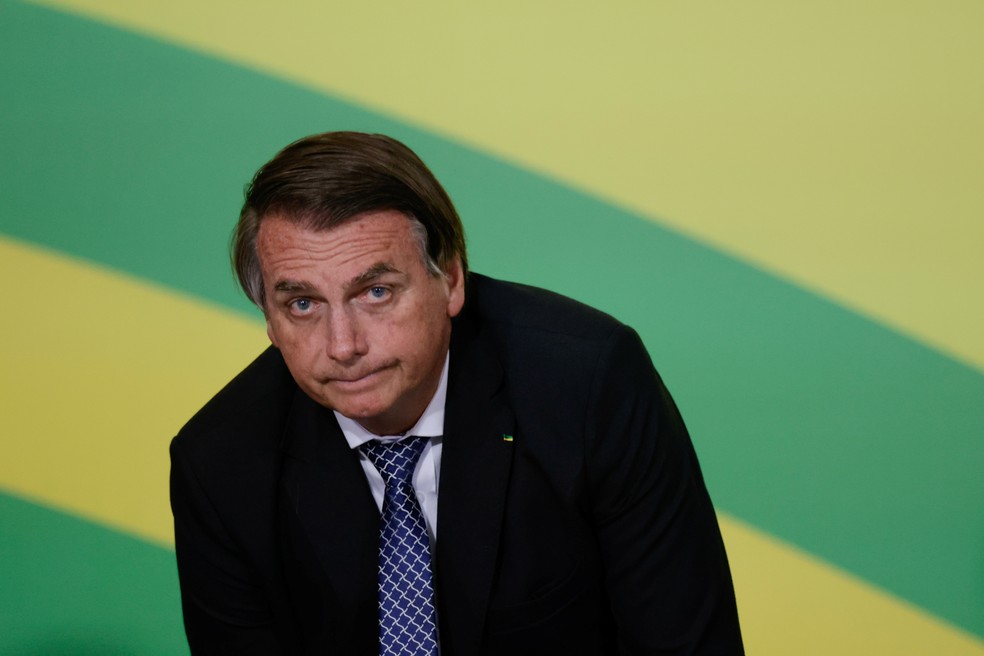 Temas da prova: Bolsonaro diz que Enem 'ainda teve' ideologia e 'já está mudando'