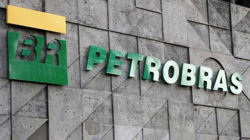 Petrobras desmente Bolsonaro e nega estudo para baixar preço de combustível
