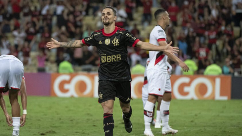 Série A: Flamengo vence Atlético-GO e encurta distância para o líder