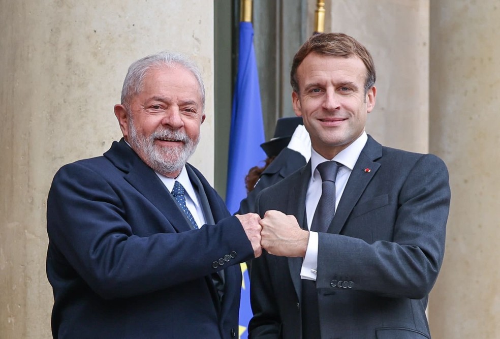 Como foi encontro com 'honrarias' entre Lula e Macron em Paris