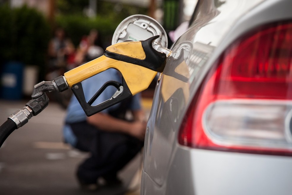 Senado analisa fundo para estabilizar preço dos combustíveis