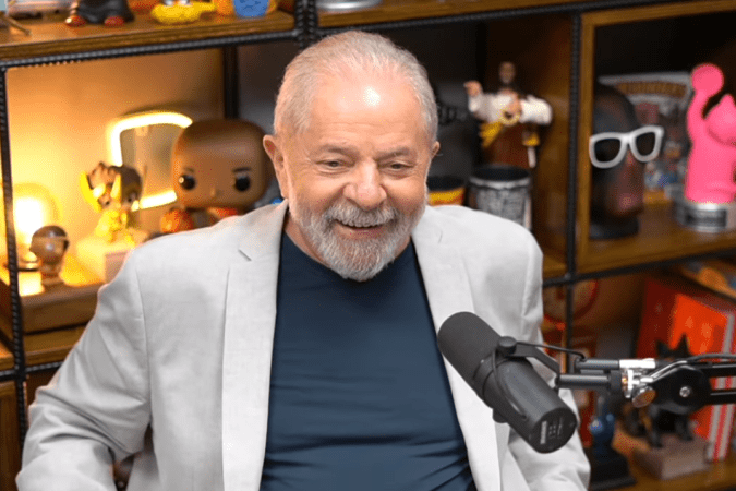 Lula critica Bolsonaro durante podcast: "Não sabe respeitar o ser humano"