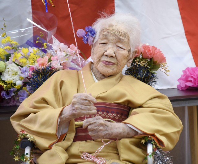 Japão: Mulher mais velha do mundo completa 119 anos