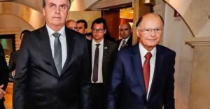 Entre Lula e Bolsonaro, Igreja Universal decidirá apoio; confira