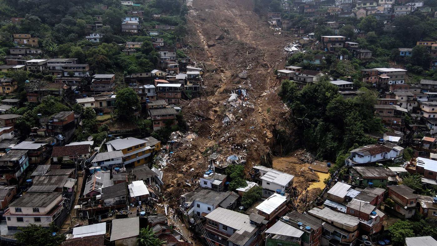 Petrópolis: comércio reabre mas total de vítimas sobe para 204