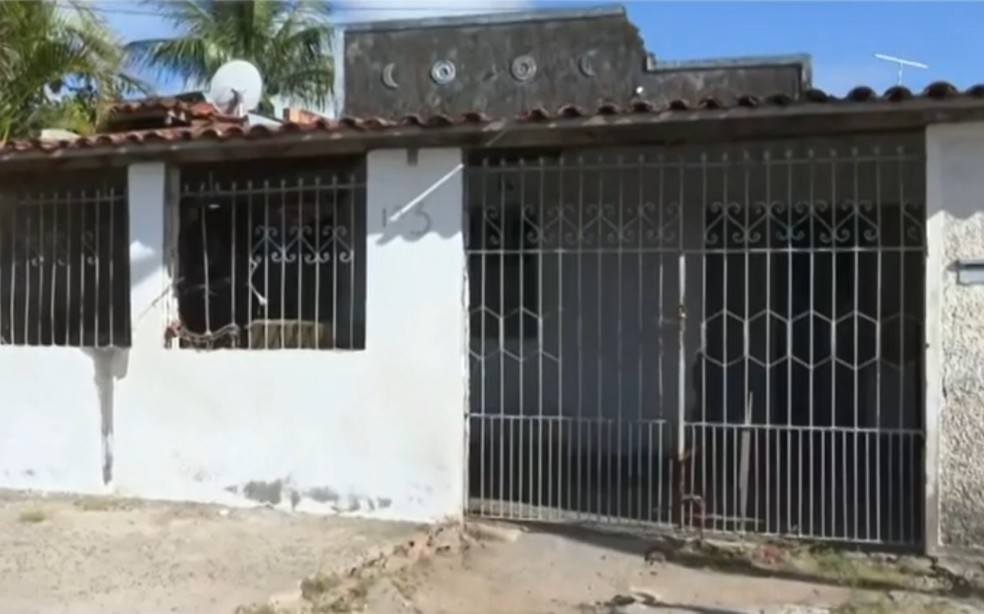 3 pessoas da mesma família são mortas a tiros dentro de casa na Bahia; veja