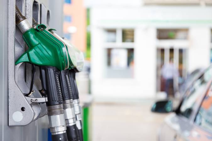 Senado corre para aprovar redução nos preços de combustíveis