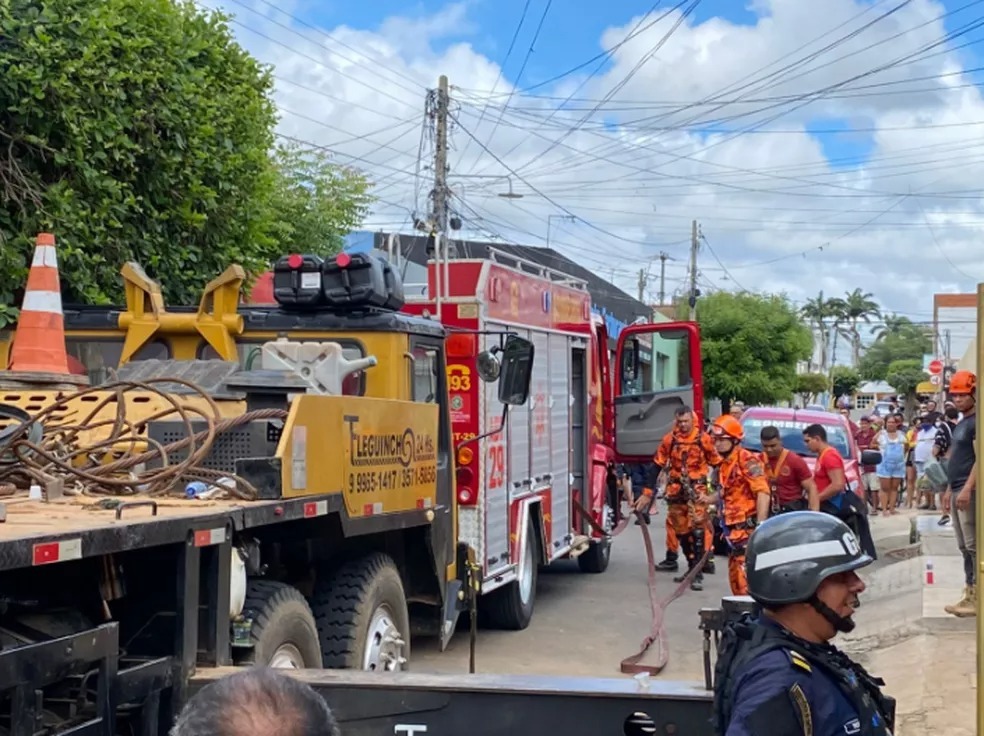 Após 3 Dias Bombeiros Resgatam Corpo De Mulher Que Caiu Em Poço 