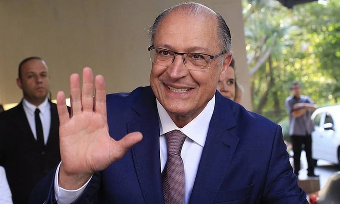 Alckmin anuncia filiação ao PSB e torna provável chapa com Lula