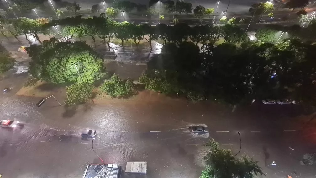 Previsão é de mais de chuva forte hoje no RJ