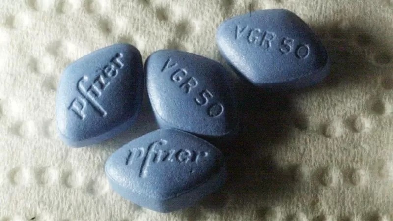 Bolsonaro minimiza compra de viagra pelas FA: "não é nada"