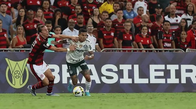 Brasileirão: Flamengo e Palmeiras empatam no Maracanã; vídeo