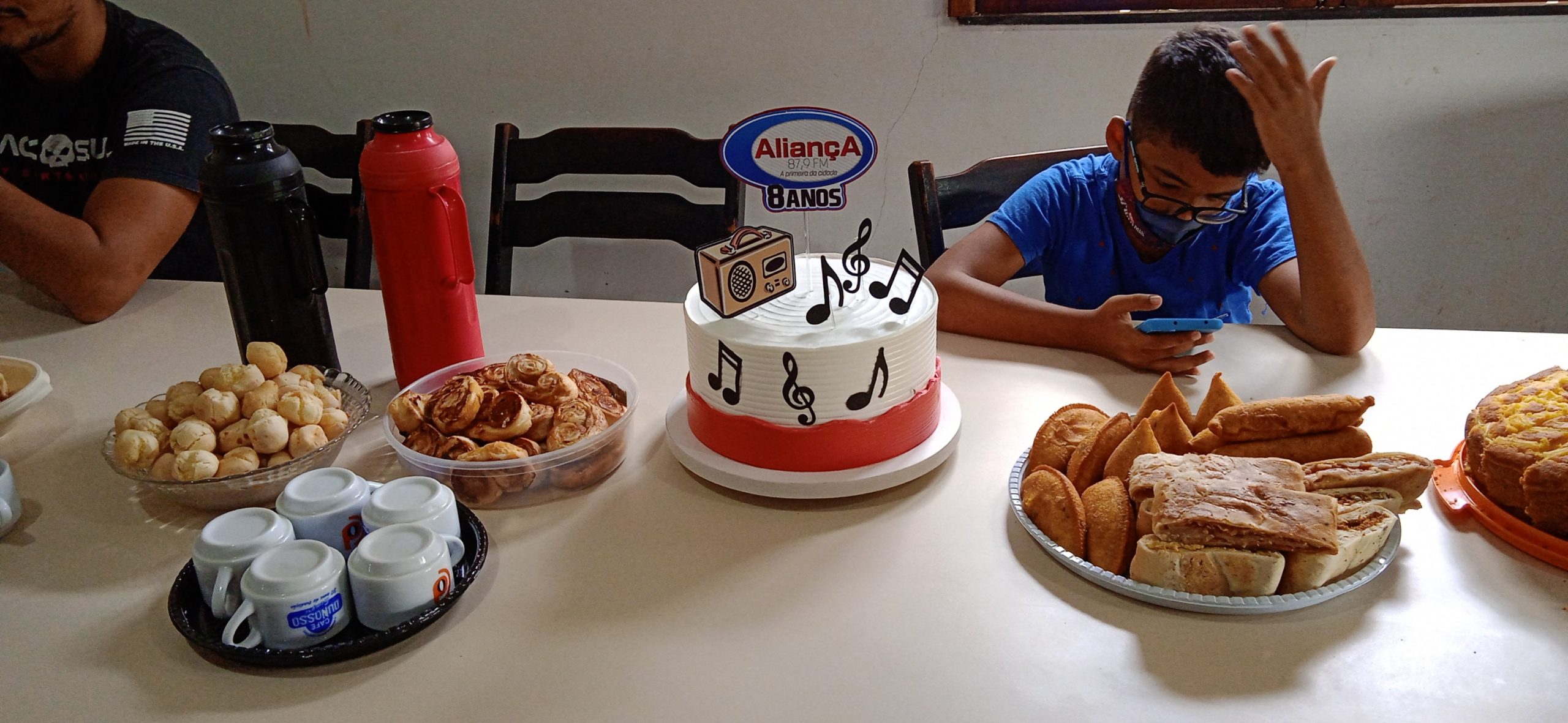 Aniversário: 8 anos da Rádio AliançA FM "a primeira da cidade"; confira