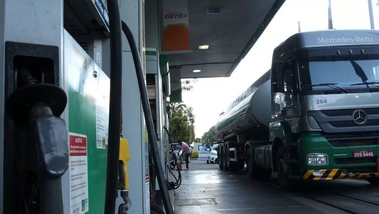 Petrobras anuncia reajuste do preço do diesel a partir desta terça-feira