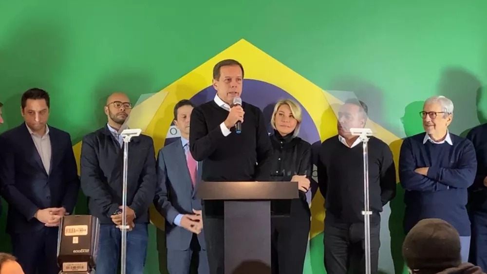 Doria anuncia desistência da pré-candidatura à Presidência