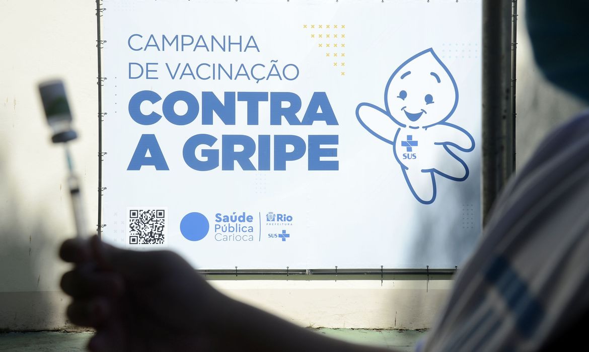 Casos de Síndrome Respiratória Aguda Grave voltam a crescer no país