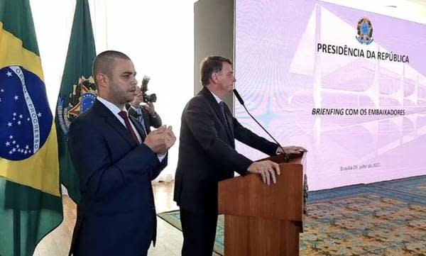 Defesa de Bolsonaro diz ao TSE que ataque às urnas é ‘debate de ideias’