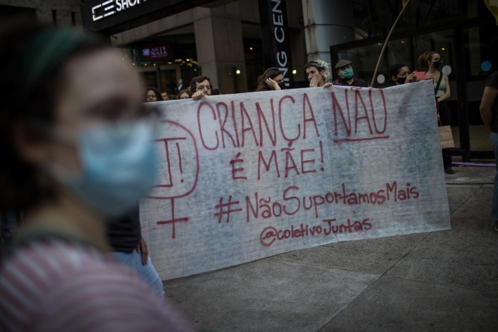 Bolsonaro ignora lei e diz que quem apoia aborto de criança estuprada