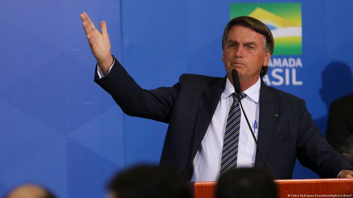 Bolsonaro volta a defender apuração paralela de urnas