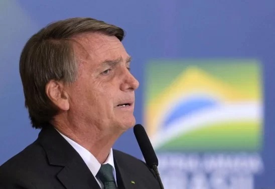 Bolsonaro diz dispensar apoio de quem 'pratica violência contra opositores' e critica esquerda