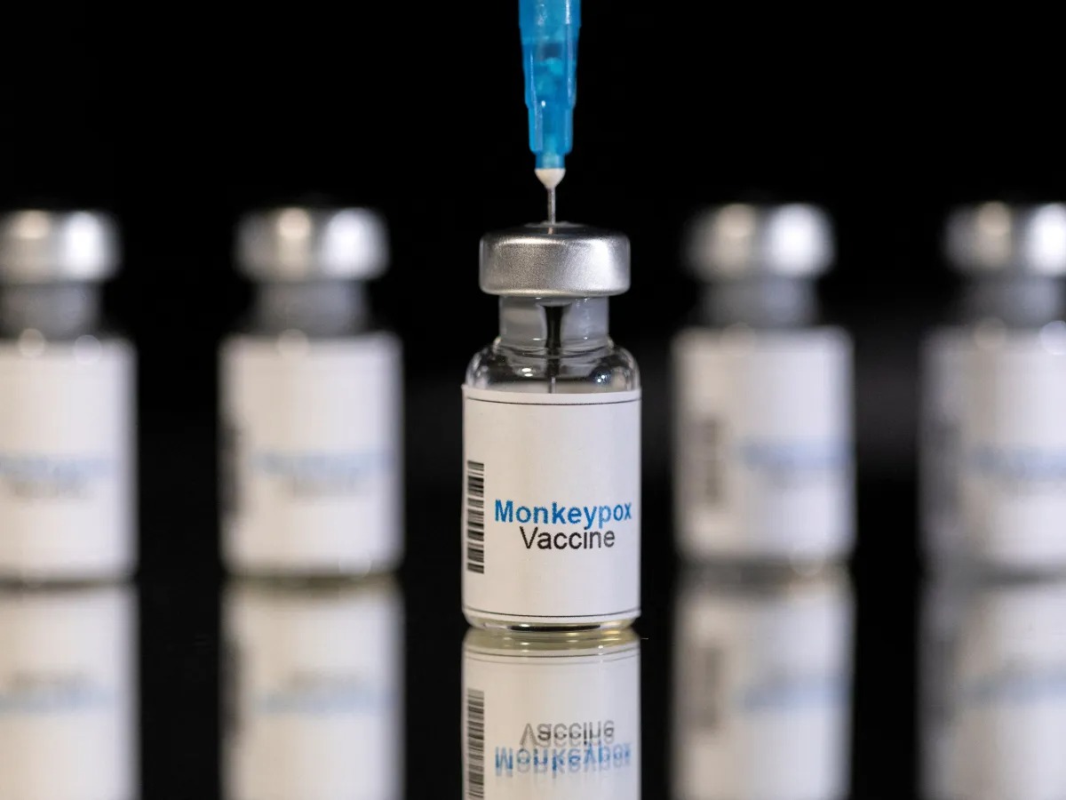 União Europeia aprova vacina contra varíola do macaco