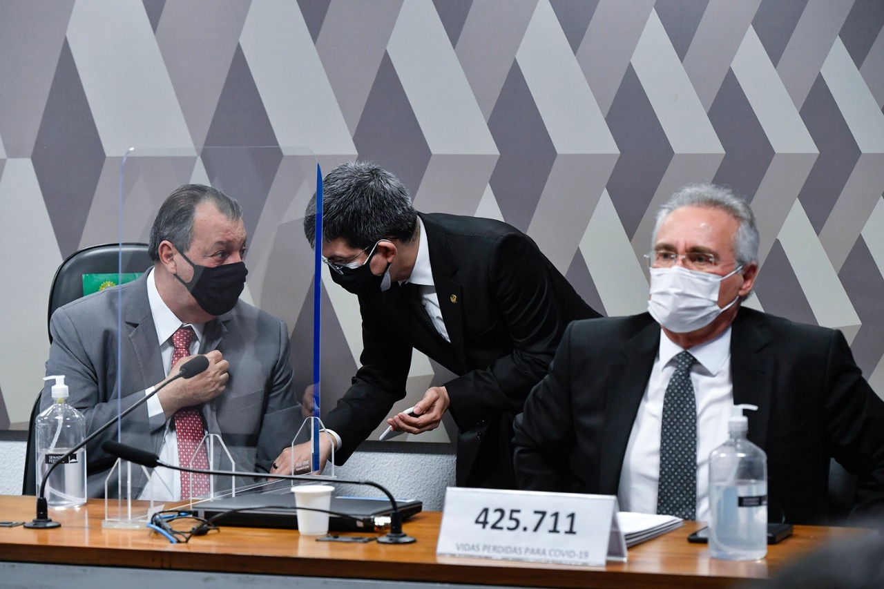 Senadores da CPI da Pandemia contestam no STF arquivamento de investigações