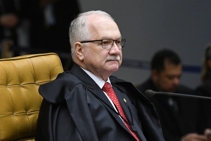 Fachin defende normalidade das eleições e diz que é preciso 'abolir a temporada das falácias'