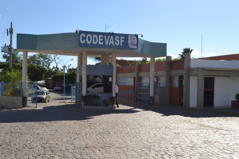 Codevasf fez licitação sem justificativa e superfaturada para desovar emendas