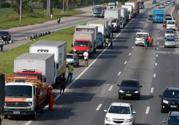 Caminhoneiros receberão R$ 2.000 de auxílio no dia 9 de agosto