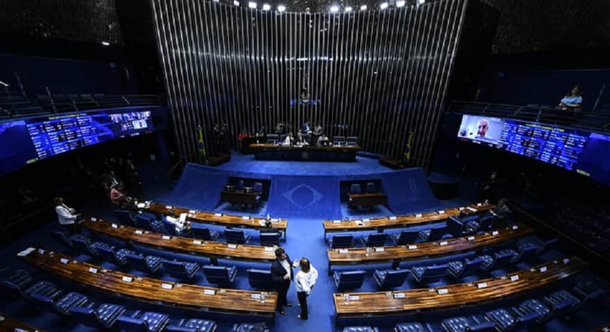 Crédito consignado para beneficiários de programas sociais segue para sanção