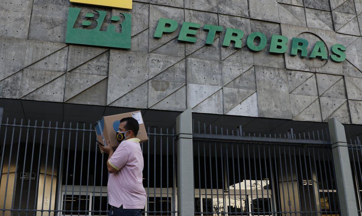 Petrobras tem preços 8% mais caros que internacionais