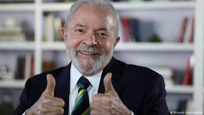 Datafolha: Lula lidera disputa eleitoral