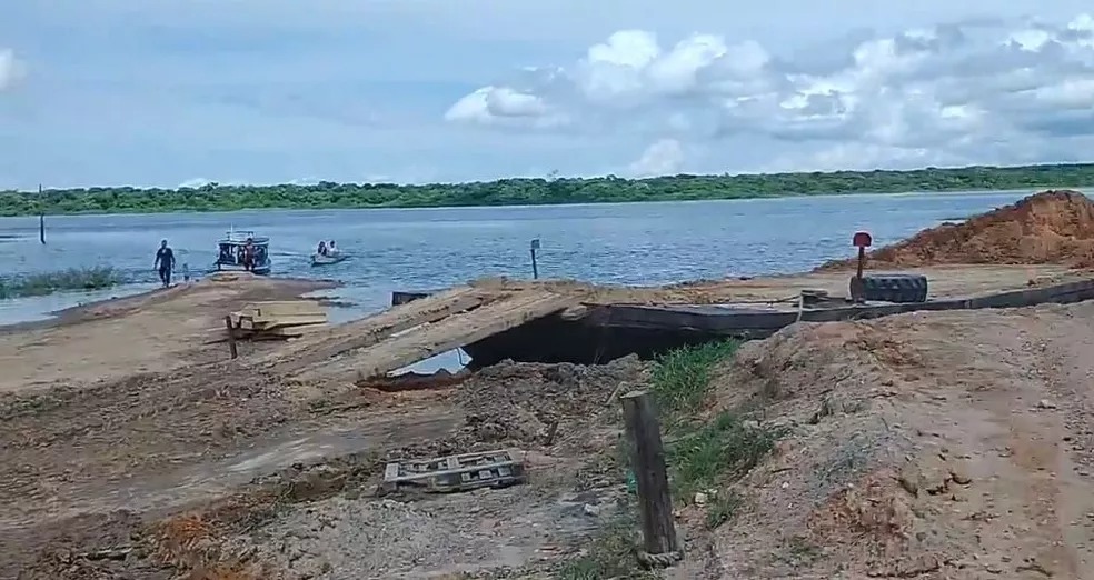 Homem desaparece após canoa naufragar no rio Trombetas, em Oriximiná