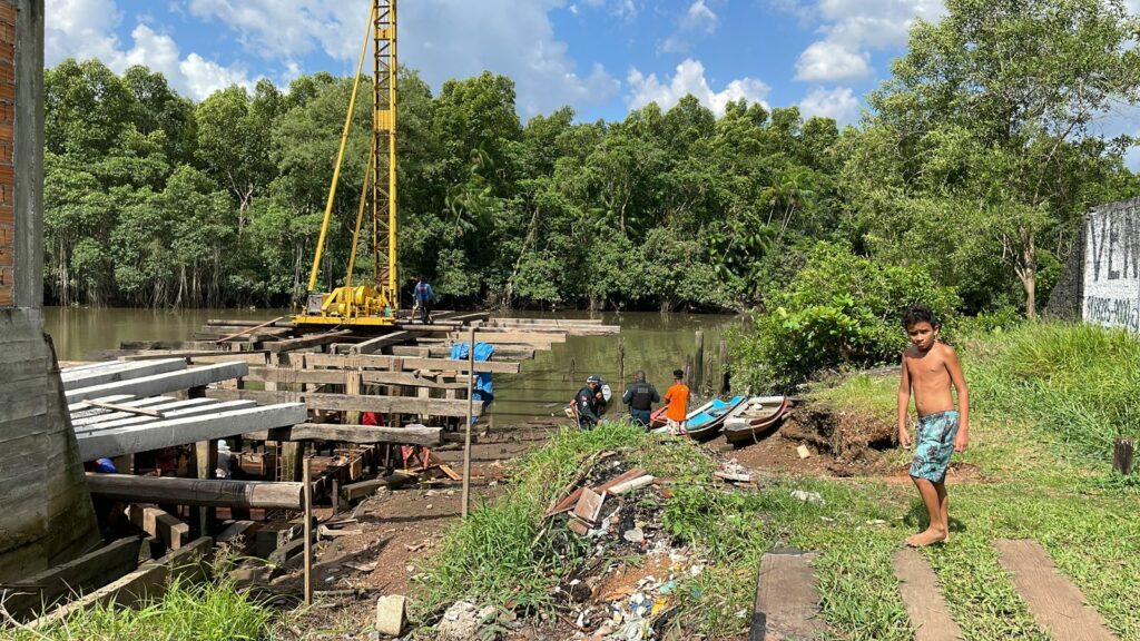 Vídeo: moradores encontram corpo de homem às margens do Rio Maguari, em Belém
