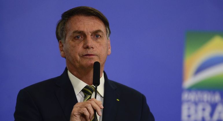 Defesa de Bolsonaro diz que multa por críticas às urnas é um absurdo