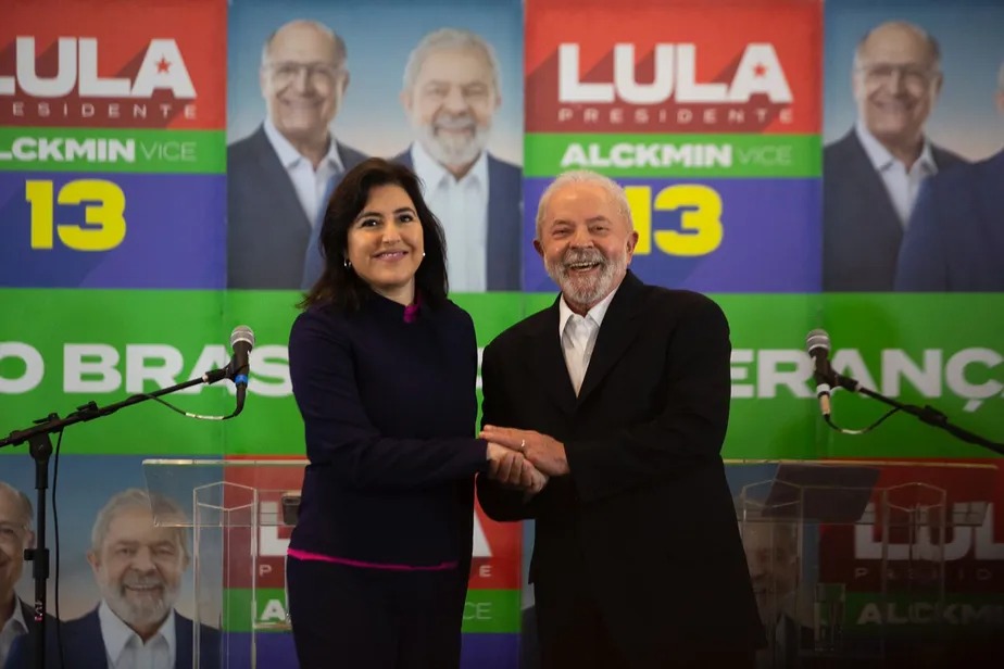 Tebet declara "apoio total" a Lula; Bolsonaro ataca Moraes e STF