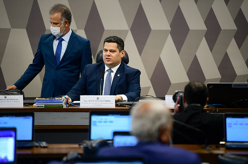 Nesta terça CCJ do Senado pode votar na PEC da Transição