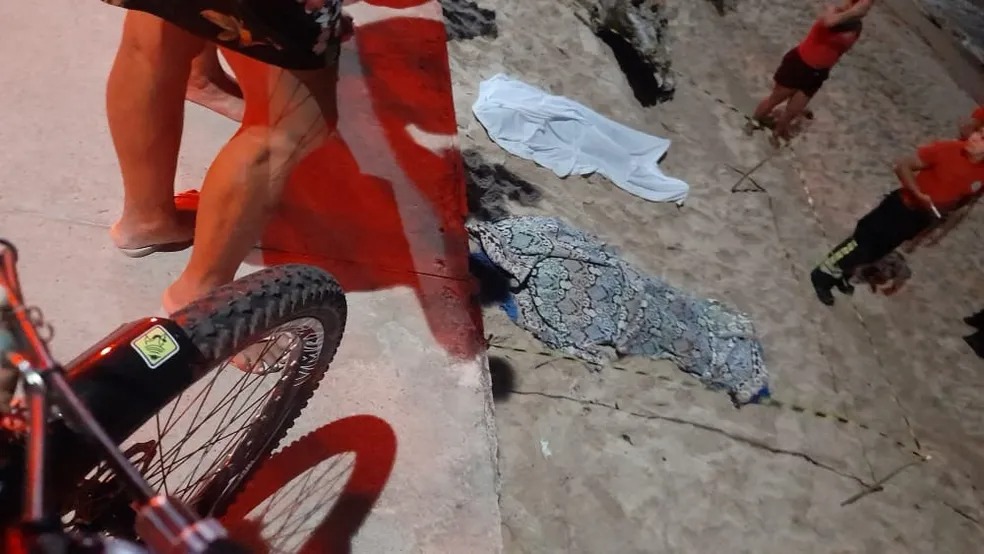 3 pessoas morrem afogadas na praia do Paraíso em Mosqueiro. A Polícia Civil começa a ouvir testemunhas nesta sexta-feira (6) para apurar a