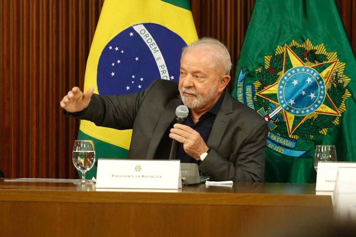 Lula pede "paciência da discordância" na festa de 43 anos do PT. O presidente Lula participou na noite desta segunda feira em Brasília