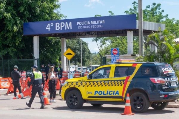 Anderson Torres foi levado ao 4º Batalhão de Polícia Militar em Brasília. O ex-ministro da Justiça e Segurança Pública e ex-secretário