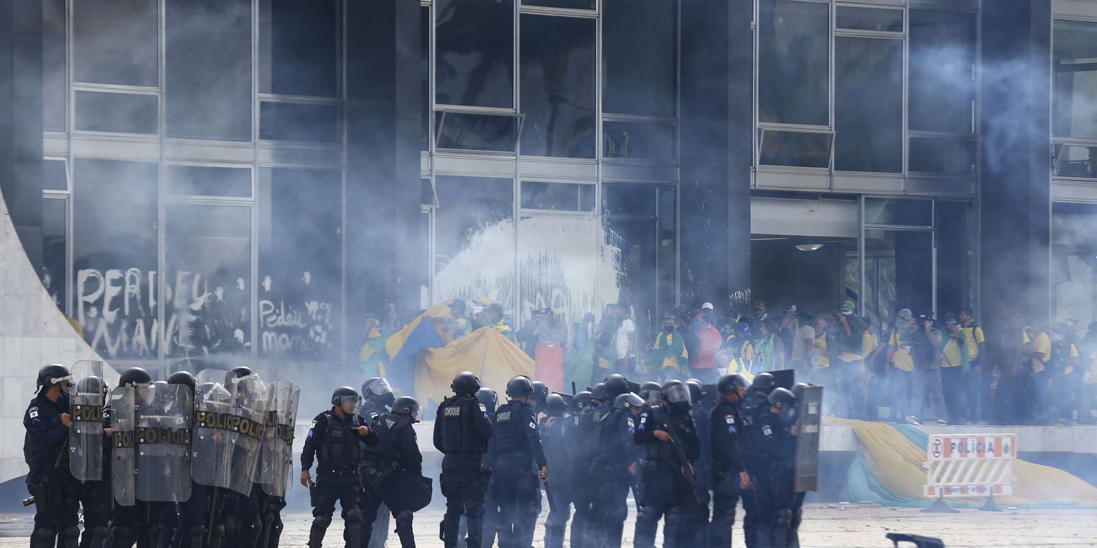 STF se manifesta sobre ataques antidemocráticos no DF. A presidente do Supremo Tribunal Federal (STF), ministra Rosa Weber, disse