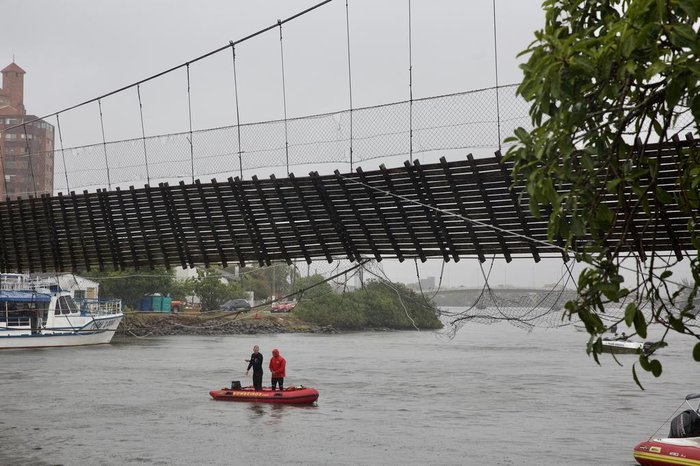 Jovem de 20 anos continua desaparecido após rompimento de ponte pênsil; Bombeiros e Brigada Militar buscam na tarde desta segunda-feira (20)