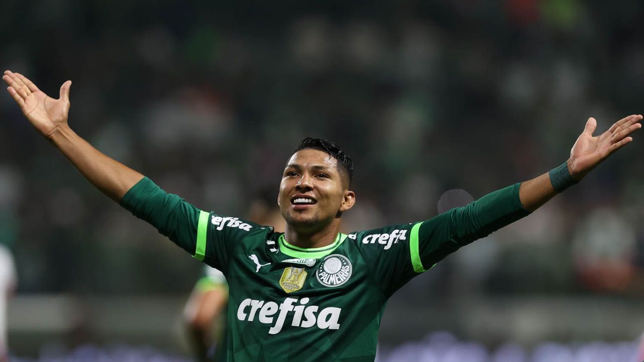 Palmeiras vence e segue invicto no Paulistão com gol de Rony. O Palmeiras recebeu o Bragantino na noite desta