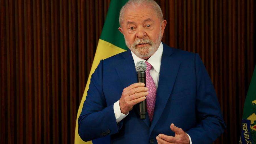 Lula diz que PIB vai crescer mais que os pessimistas estão prevendo; O presidente Luiz Inácio Lula da Silva (PT) criticou