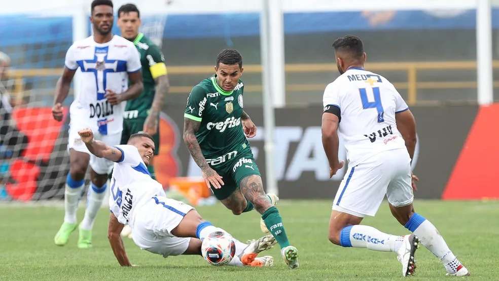 Palmeiras vai enfrentar o Água Santa na final ; O Água Santa venceu o Bragantino nos pênaltis e vai enfrentar o Palmeiras